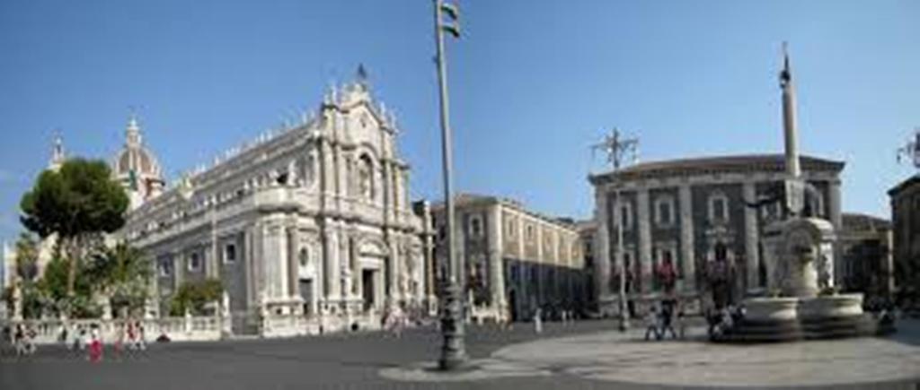 Lanza Hotel Catania Luaran gambar